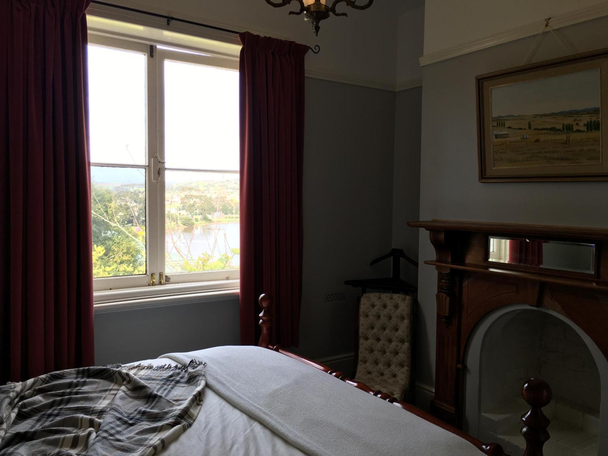 Boscobel Of Tasmania Bed & Breakfast Ulverstone Room photo